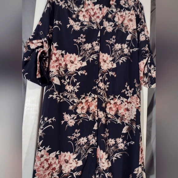 Women's Dress - Picture 5 of 6